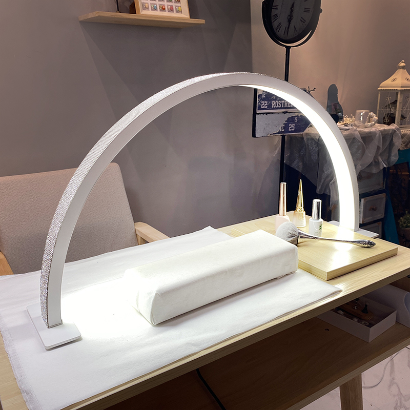 Half Moon Fill Light LED Deskt - Beauty No Makeup reseña y precio