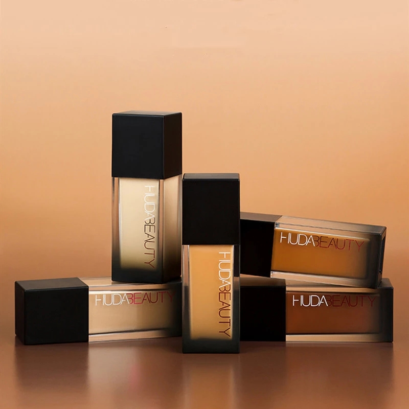 NUDE Flawless Liquid Foundatio - Beauty Huda Makeup reseña y precio