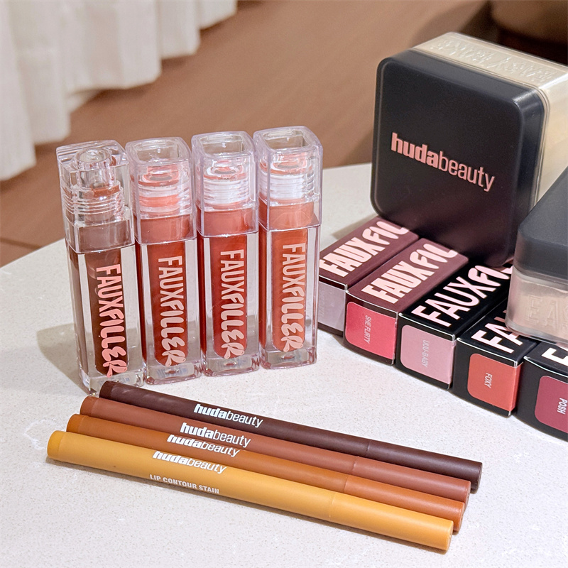 HudaBeauty Faux Filler Shiny N - Beauty Huda Makeup reseña y precio